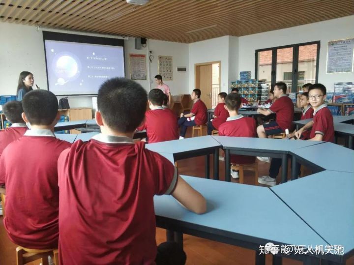 能飛無人機學院 青少年無人機教育