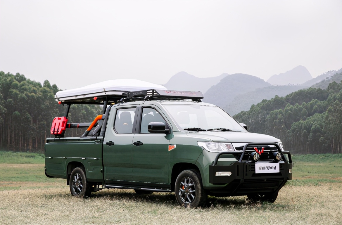 五菱征途再推改裝車，這次是和大疆無人機(jī)合作，名叫“航母版”