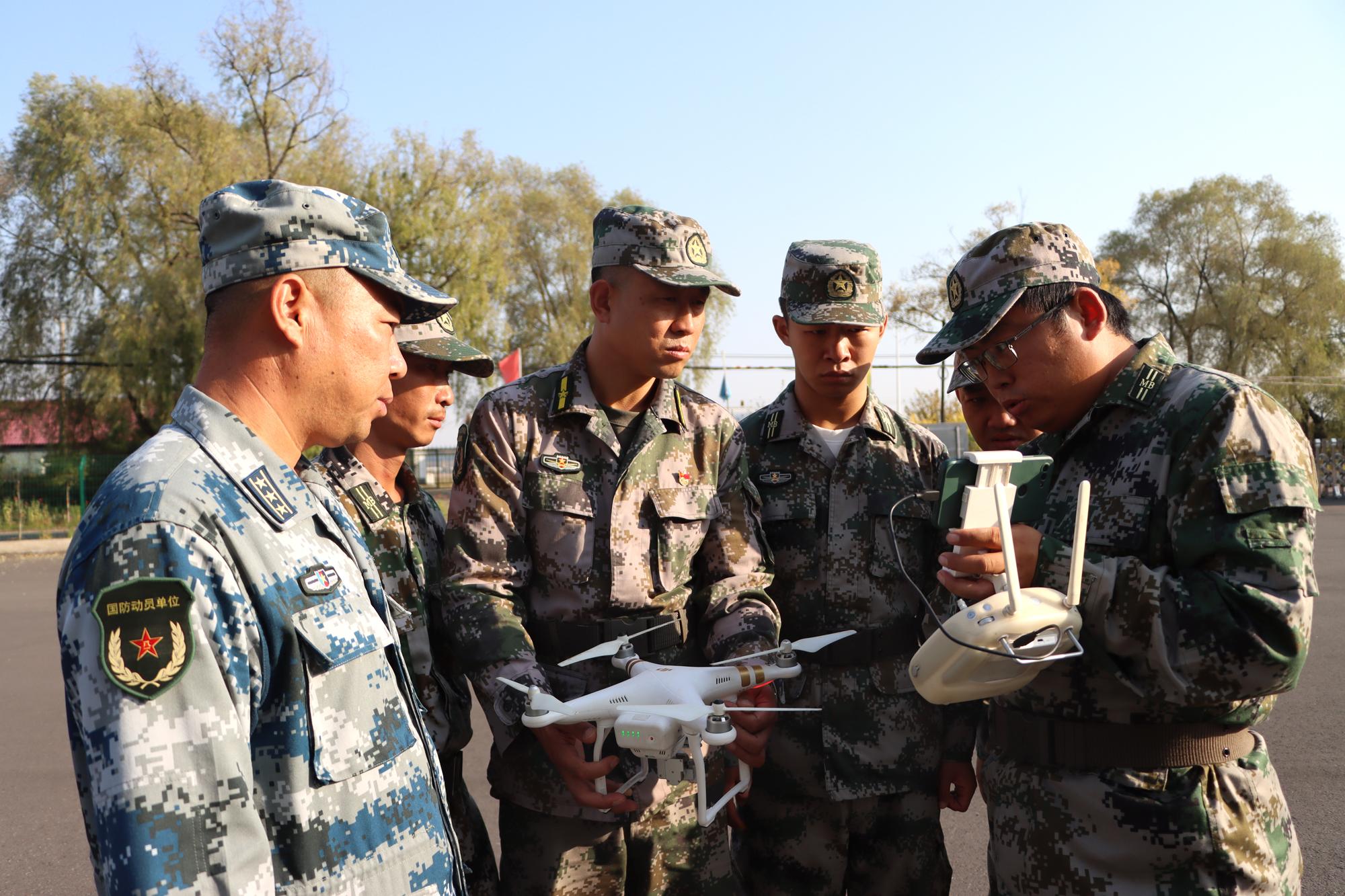 遼源市西安區(qū)人武部組織基干民兵無人機技能培訓